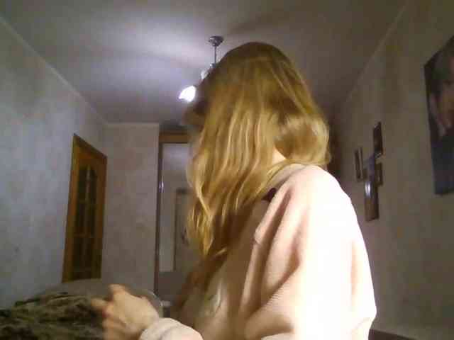 Model: FloLifschitz