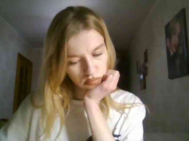 Model: FloLifschitz