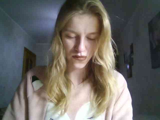 Model: FloLifschitz