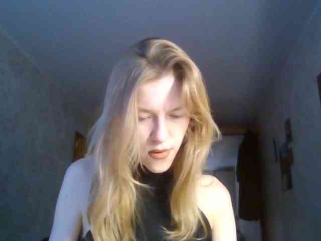 Model: FloLifschitz