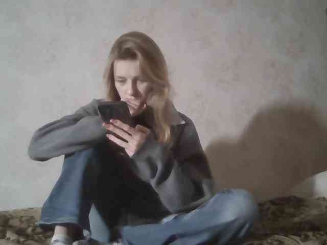 Model: FloLifschitz