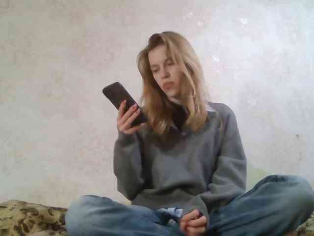 Model: FloLifschitz