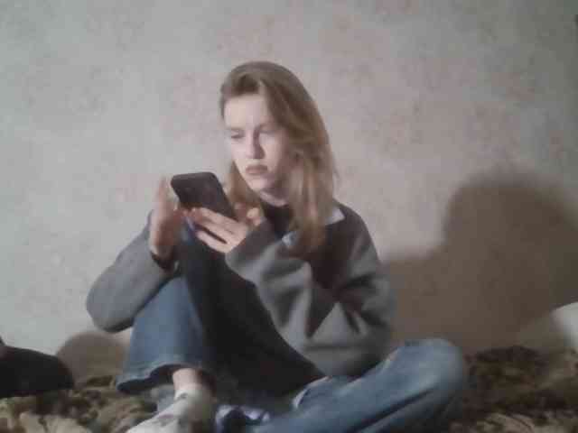 Model: FloLifschitz