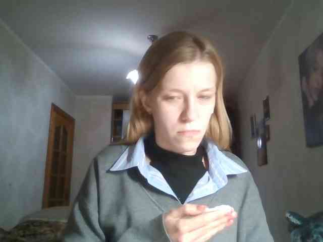 Model: FloLifschitz