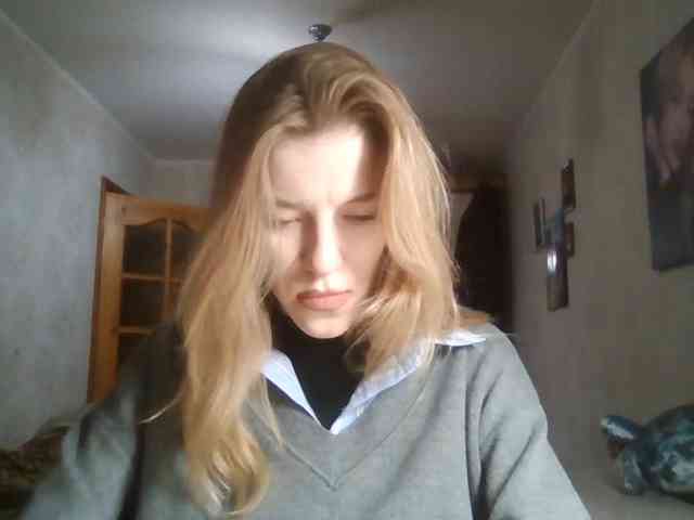 Model: FloLifschitz