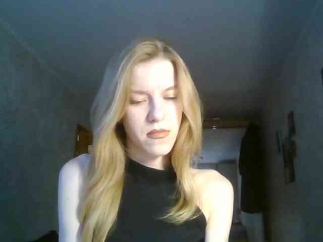 Model: FloLifschitz