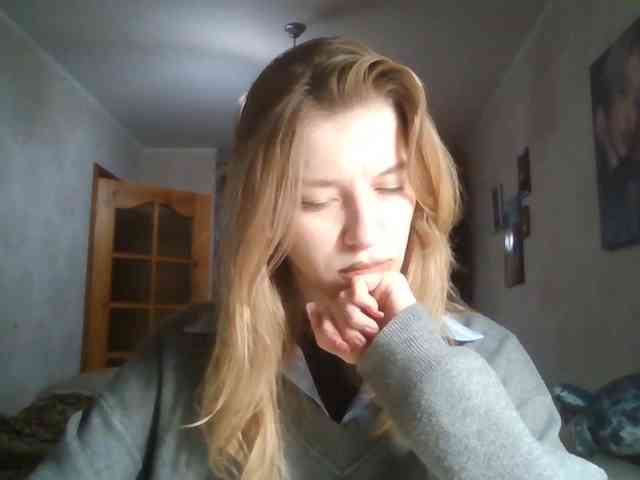 Model: FloLifschitz