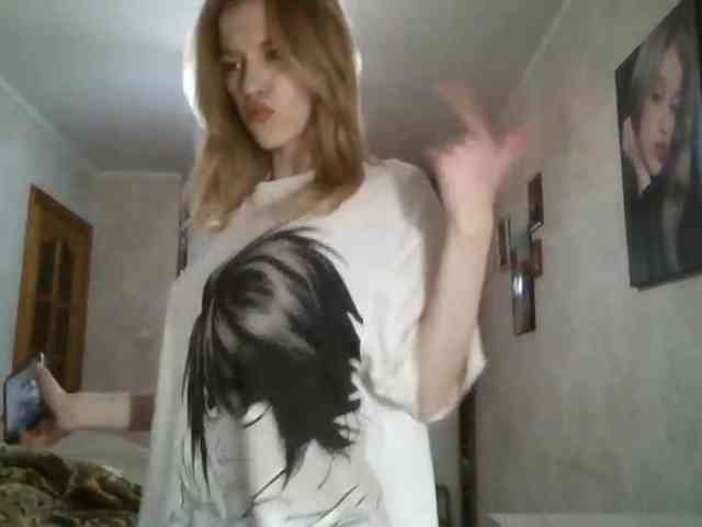 Model: FloLifschitz
