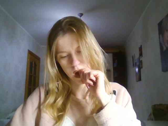 Model: FloLifschitz