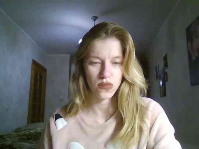 Model: FloLifschitz