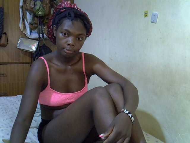 cute-tamara live cam on UnifiedCams