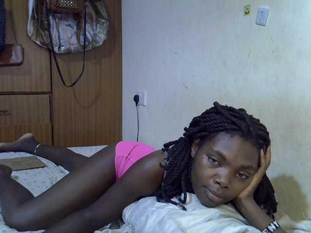 cute-tamara live cam on UnifiedCams