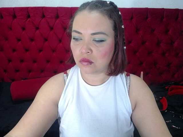AngelicaMilf03 live webcam show