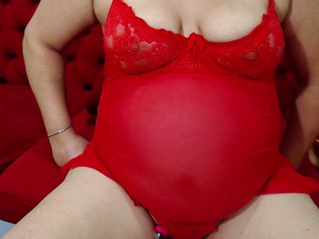 AngelicaMilf03, en directo ahora en BongaCams