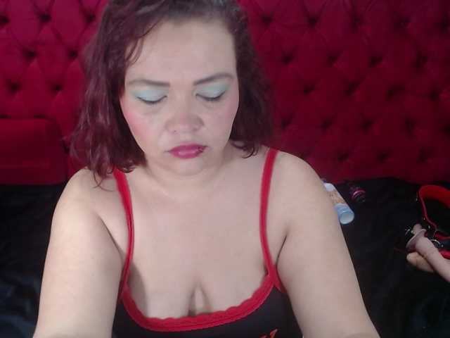 AngelicaMilf03 live cam preview