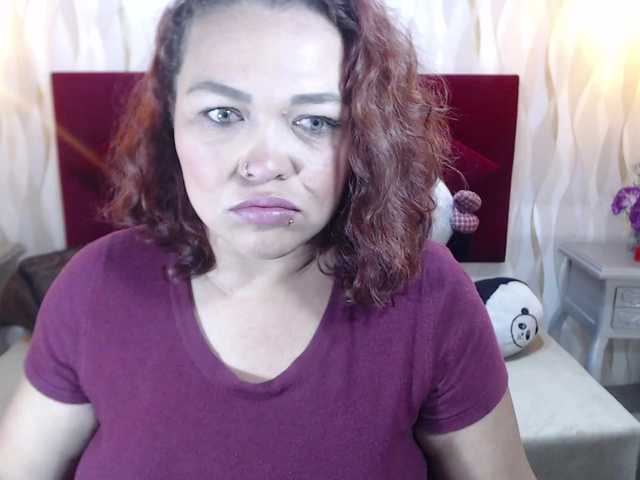 AngelicaMilf03 webcam