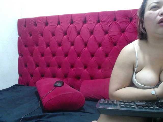 AngelicaMilf03 live webcam show