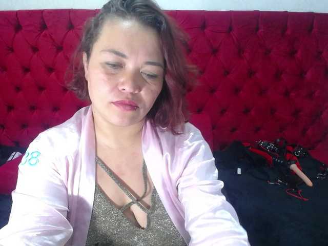 AngelicaMilf03 live webcam show