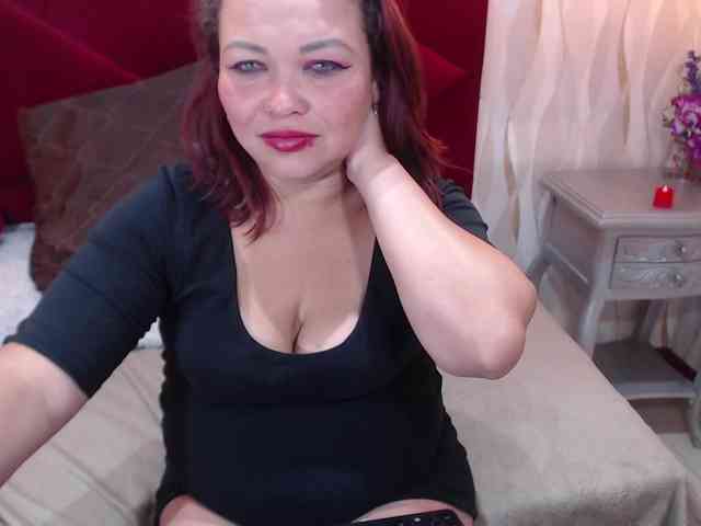 AngelicaMilf03 webcam