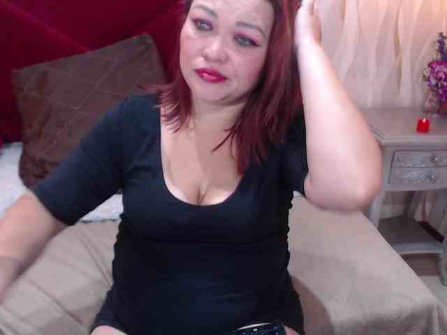 AngelicaMilf03 webcam