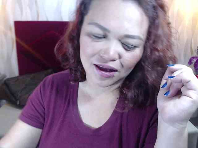 AngelicaMilf03 webcam