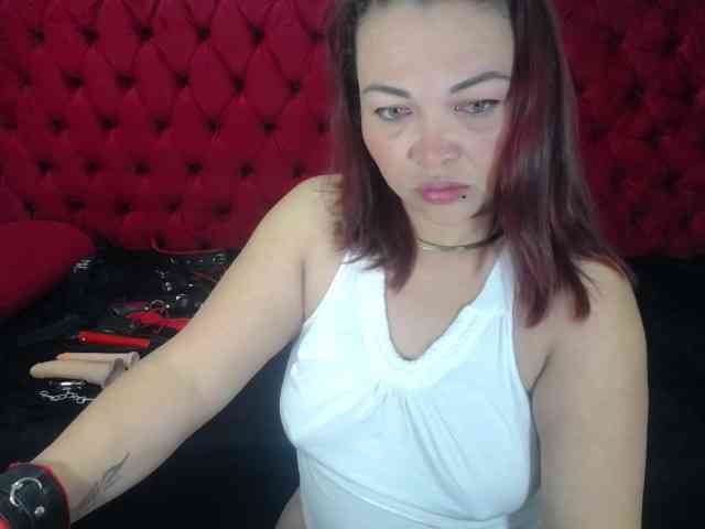 AngelicaMilf03 webcam