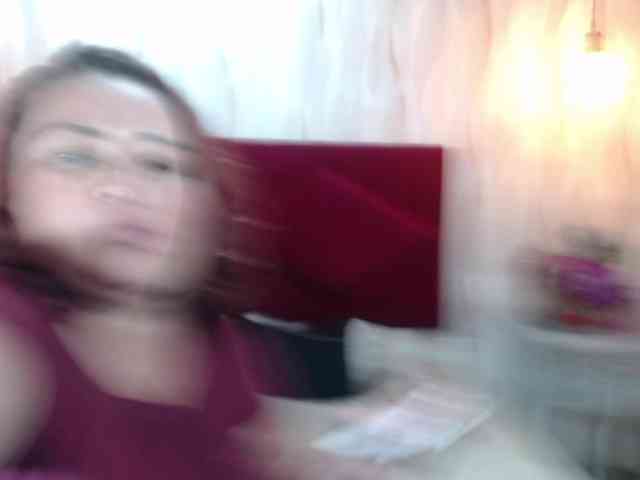 AngelicaMilf03 webcam