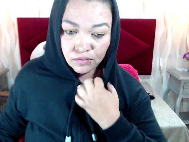 AngelicaMilf03 webcam