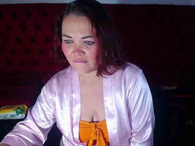 Model: AngelicaMilf03