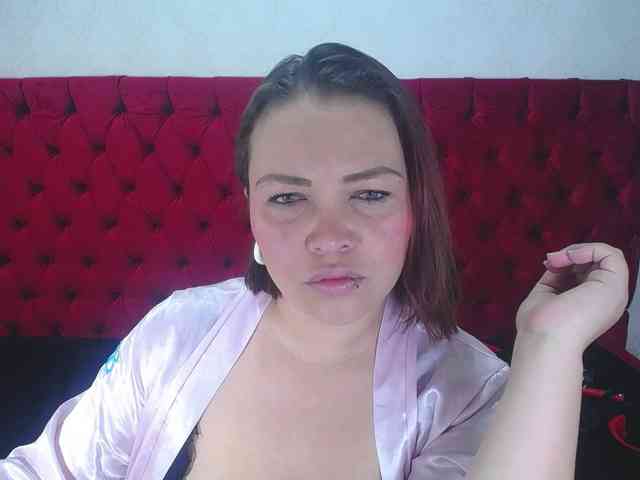 AngelicaMilf03 webcam