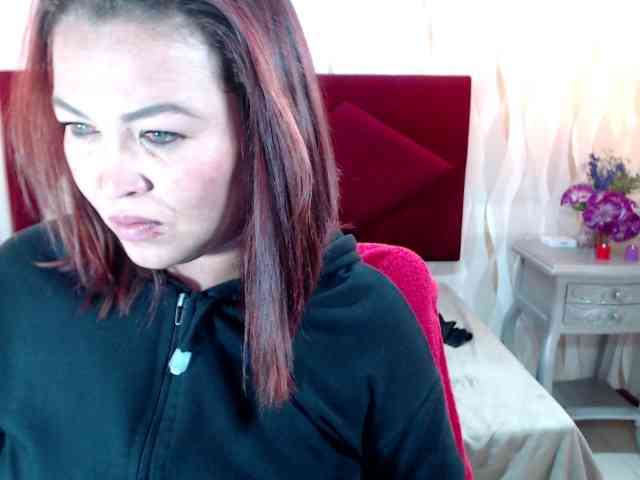 AngelicaMilf03 webcam