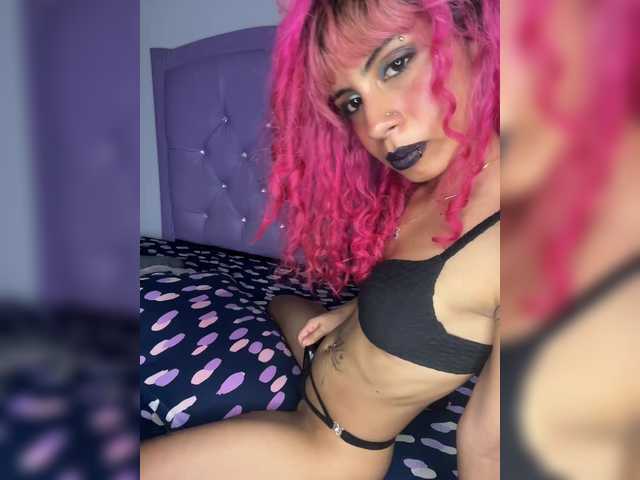 freyela live cam on BongaCams
