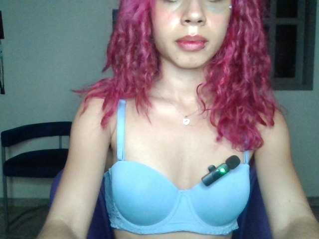 freyela live cam on BongaCams