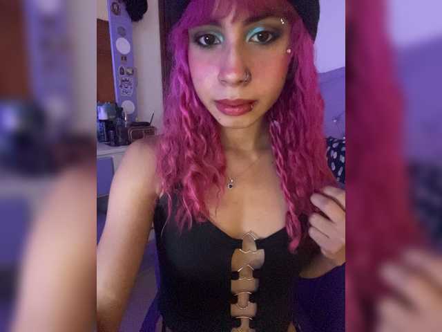 freyela live cam on BongaCams