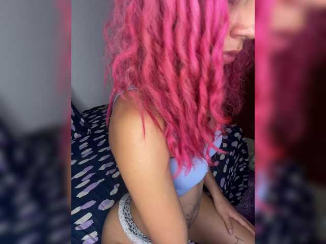 freyela live cam on BongaCams