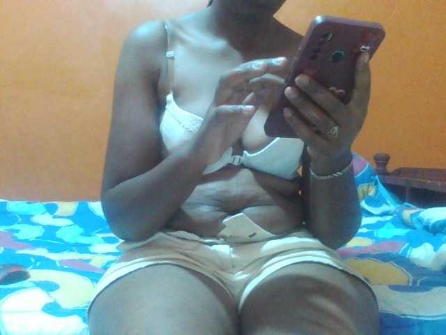 SexyTrina Live Cam on BongaCams