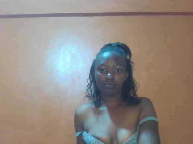 SexyTrina webcam