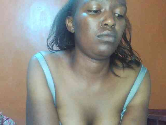 SexyTrina webcam