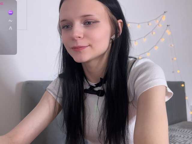 meowcha's BongaCams show and profile