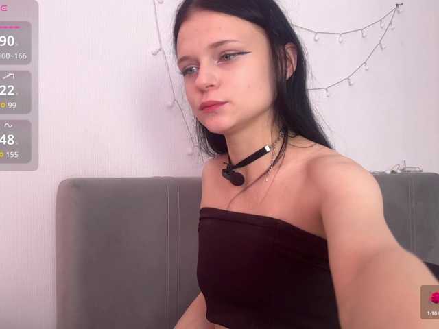 meowcha live cam on BongaCams
