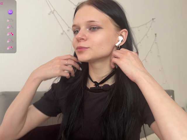 meowcha live cam on BongaCams