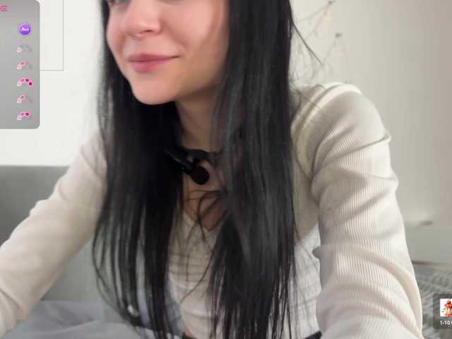 meowcha's BongaCams show and profile