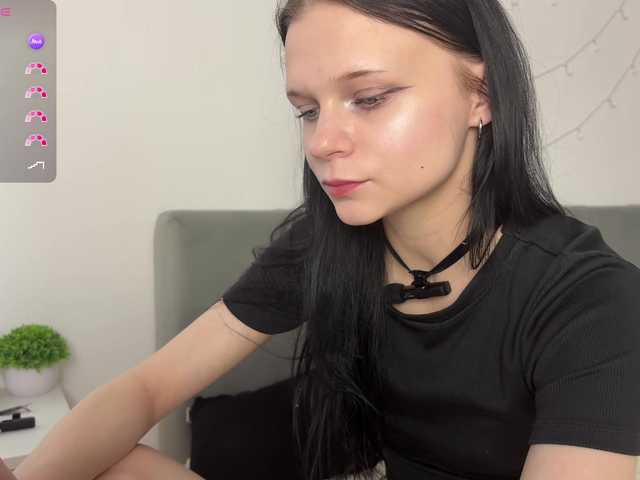 meowcha live cam on BongaCams