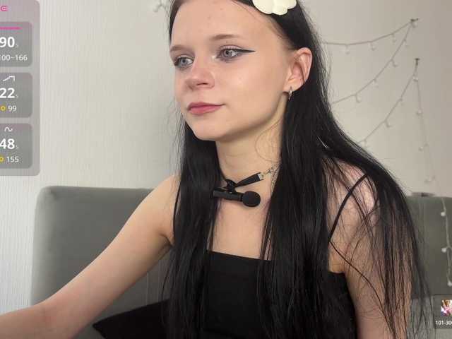 meowcha live cam on BongaCams
