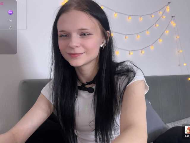 meowcha's BongaCams show and profile