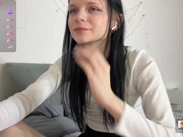 meowcha's BongaCams show and profile