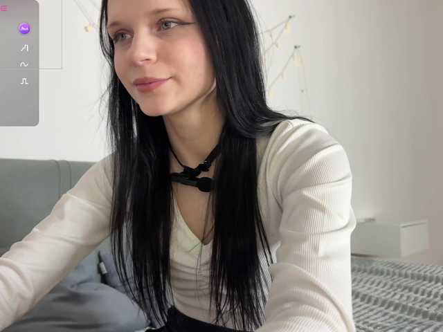 meowcha's BongaCams show and profile