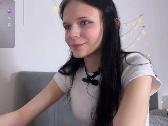 meowcha's BongaCams show and profile