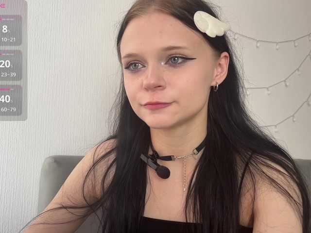 meowcha live cam on BongaCams