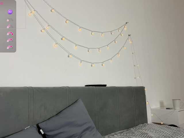 meowcha's BongaCams show and profile